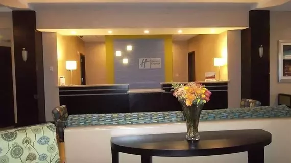 Holiday Inn Express Hotel & Suites Orlando East-UCF Area | Florida - Orlando (ve civarı) - Orlando