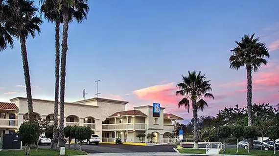 Motel 6 Carlsbad South | Kaliforniya - San Diego County - San Diego Sahili