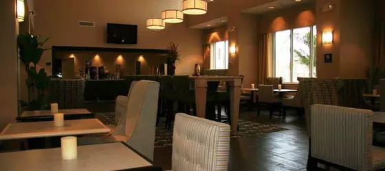 Hampton Inn & Suites Brunswick | Georgia - Brunswick (ve civarı) - Brunswick