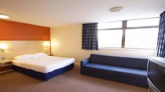 Travelodge Nottingham Central | Nottinghamshire (kontluk) - Nottingham - Nottingham Kent Merkezi