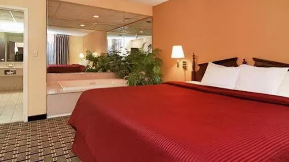 Clarion Inn & Suites Northwest | Indiana - Indianapolis (ve civarı) - Indianapolis