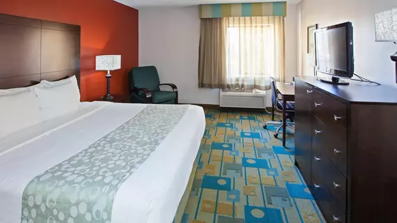 La Quinta Inn & Suites Nashville Airport | Tennessee - Nashville-Davidson - Nashville (ve civarı) - Nashville