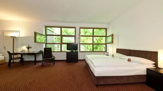 Hotel City B Novum | Berlin (ve civarı) - Tempelhof-Schoeneberg - Diplomatic Quarter - Schoeneberg