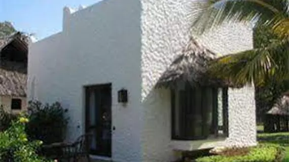 Indian Ocean Beach Resort | Kwale İlçesi - Mombasa (ve civarı) - Diani Plajı