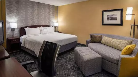 Courtyard by Marriott San Francisco Airport/Oyster Point Waterfront | Kaliforniya - San Fransisko (ve civarı) - South San Francisco