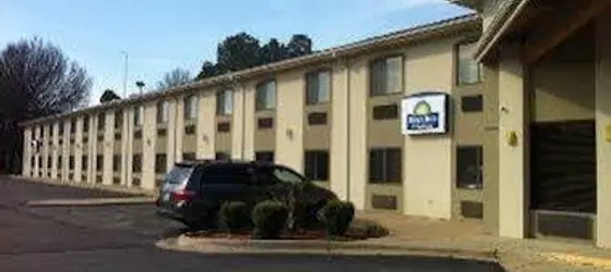 Days Inn and Suites Brinkley | Arkansas - Forrest City (ve civarı) - Brinkley