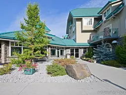 Pocaterra Inn and Waterslide | Alberta - Canmore