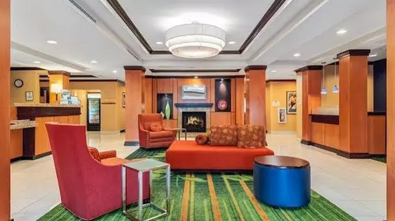 Fairfield Inn & Suites Worcester Auburn | Massachusetts - Worcester (ve civarı) - Auburn