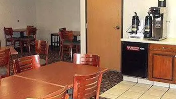 Best Western DeWitt | Michigan - Lansing (ve civarı) - DeWitt