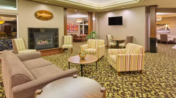 Holiday Inn Express Hotel & Suites Astoria | Oregon - Oregon Coast - Astoria