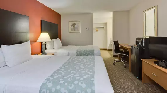 La Quinta Inn Tampa Near Busch Gardens | Florida - Tampa (ve civarı) - Tampa