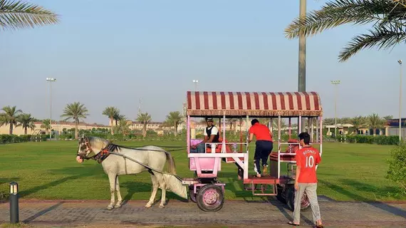 Boudl Half Moon Resort | Eastern Province - Zahran