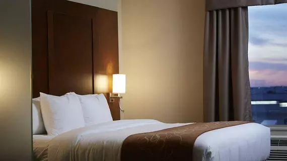 Comfort Suites Saskatoon | Saskatchewan - Saskatoon - Kuzey Sanayi Bölgesi