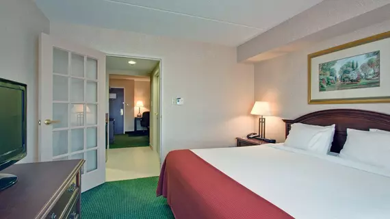 Holiday Inn Express Hotel & Suites Milton | Ontario - Milton