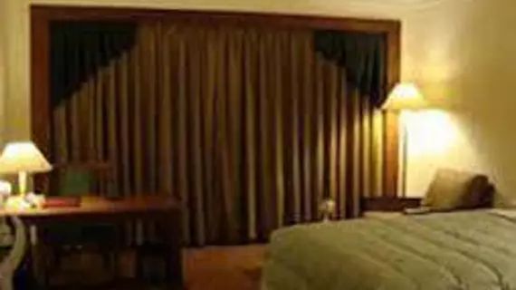 Hotel Brookside | Maharaştra - Pune Bölgesi - Pune - Viman Nagar