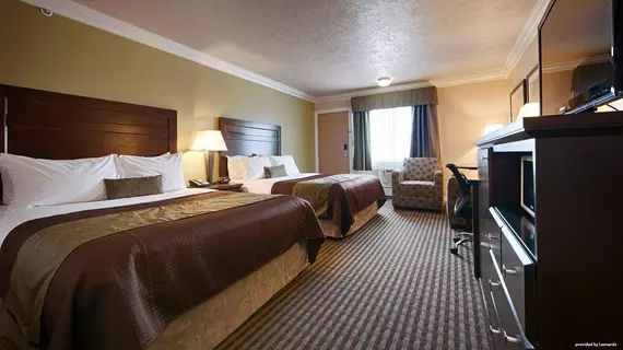 Best Western PLUS Mirage Hotel and Resort | Alberta - High Level