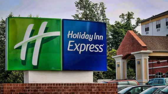 Holiday Inn Express La Plata | Maryland - Waldorf (ve civarı) - La Plata