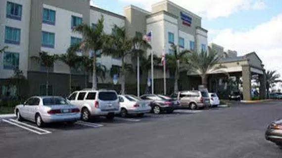 Fairfield Inn & Suites Fort Lauderdale Airport & Cruise Port | Florida - Fort Lauderdale (ve civarı) - Fort Lauderale