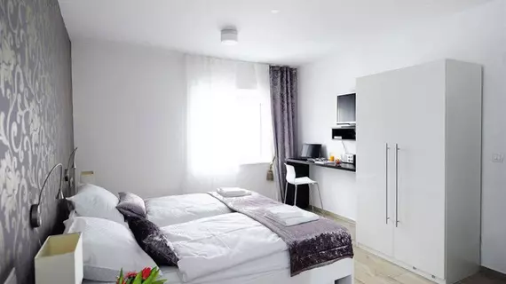 Garni Hotel Azur | Ljubljana (ve civarı)