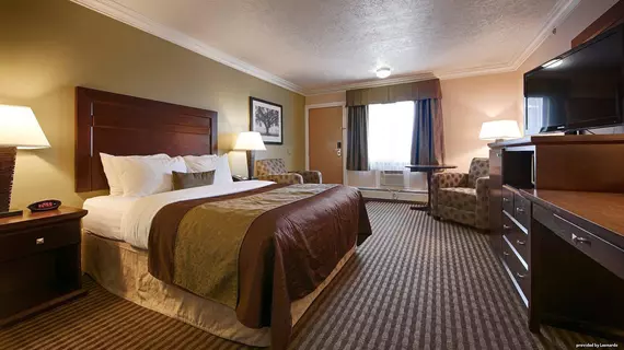 Best Western PLUS Mirage Hotel and Resort | Alberta - High Level