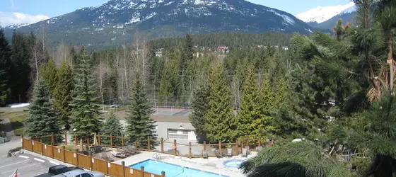 Tantalus Resort Lodge | Britanya Kolombiyası - Whistler - Whistler Village