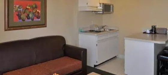 Oxford Inn & Suites Lancaster | Kaliforniya - Los Angeles County - Lancaster (ve civarı)