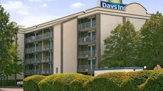 DAYS INN NORFOLK MILITARY CIRC | Virginia - Norfolk - Virginia Beach (ve civarı) - Norfolk