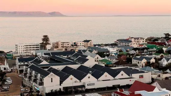 Whale Coast Hotel | Western Cape (il) - Overberg District Municipality - Overstrand - Stanford - Greater Hermanus - Hermanus Kent Merkezi