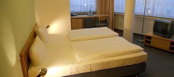 KEMPE Komfort Hotel | Kuzey Ren-Westfalia - Düsseldorf (ve civarı) - Düsseldorf