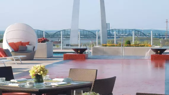 Four Seasons St. Louis | Missouri - St. Louis (ve civarı) - St. Louis - St. Louis Şehir Merkezi