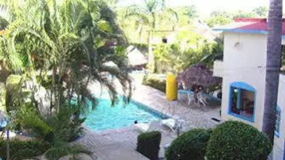 HOWARD JOHNSON HOTEL D MARCO PALENQUE | Chiapas - Palenque