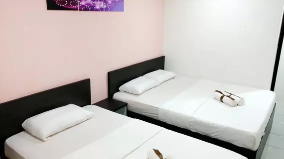 Hotel CheckedInn | Perak - Ipoh