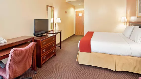 Holiday Inn Express Marshfield - Springfield Area | Missouri - Springfield (ve civarı) - Marshfield