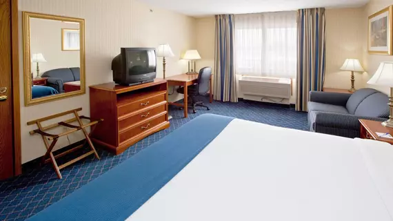 Holiday Inn Express Fremont Angola Area | Indiana - Fremont