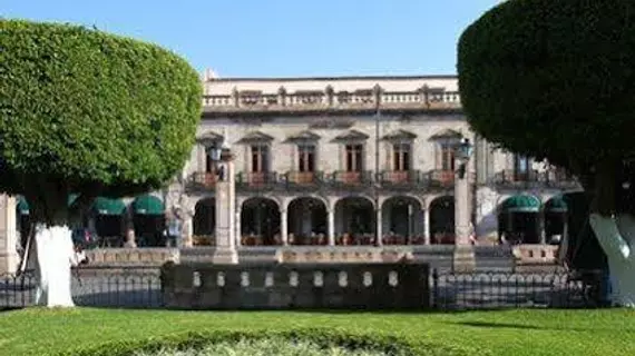 Hotel Casino Morelia | Michoacan - Morelia (ve civarı) - Morelia - Tarihi Kent Merkezi