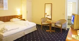 Hotel Monopol | Hessen - Frankfurt (ve civarı) - Frankfurt - Gutleutviertel