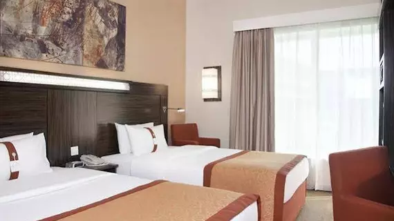 Holiday Inn Express Dubai Safa Park | Dubai - Dubai