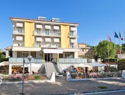 Hotel St. Moritz | Rimini (vilayet) - Bellaria-Igea Marina - Bordonchio - Igea