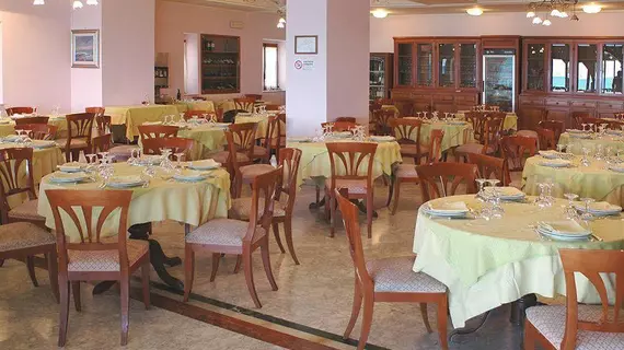 Hotel Il Mulino | Sicilya - Messina (vilayet) - Capo d'Orlando