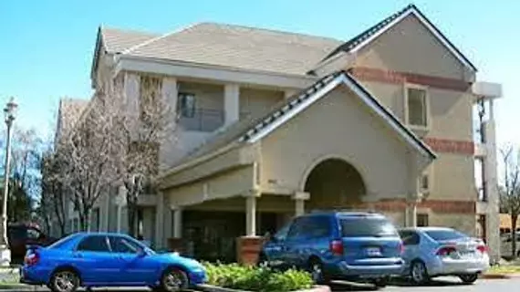 Quality Inn Temecula Valley Wine Country | Kaliforniya - Riverside County - Temecula (ve civarı) - Temecula