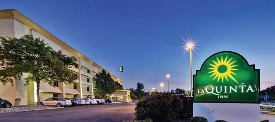 La Quinta Inn Cleveland Airport North | Ohio - Cleveland (ve civarı) - Cleveland