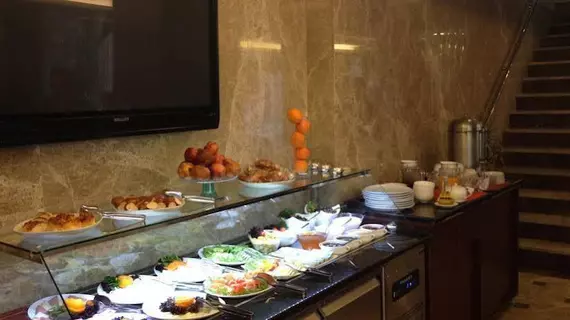 Regency World Suite  Hotel |  Istanbul  - Beyoğlu - Sütlüce Mahallesi