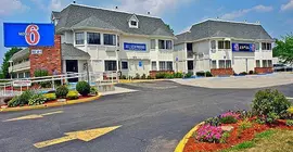 Motel 6 Hartford - Enfield | Massachusetts - Springfield (ve civarı) - Enfield