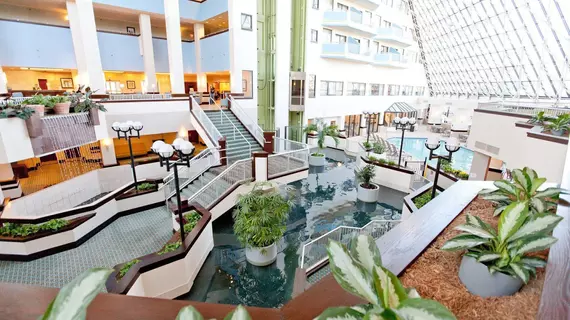 Crowne Plaza Hotel St. Louis Airport | Missouri - St. Louis (ve civarı) - Bridgeton