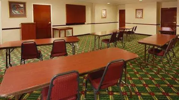 Comfort Inn & Suites Peachtree Corners | Georgia - Atlanta (ve civarı) - Norcross