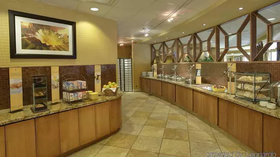 DoubleTree by Hilton Austin-University Area | Teksas - Austin (ve civarı) - Austin - East Austin