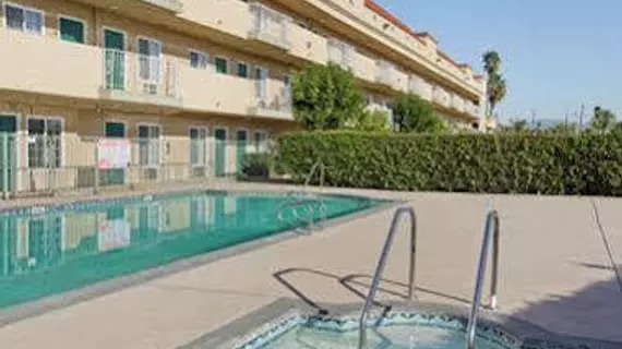 Travelodge Sylmar CA | Kaliforniya - Los Angeles County - Sylmar