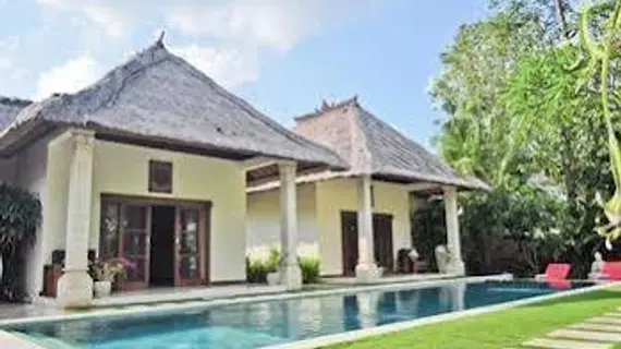 Villa Kebun | Bali - Badung - Seminyak - Dyanapura