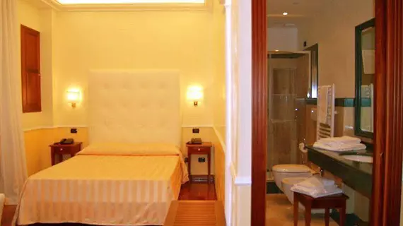 Ludovisi Luxury Rooms | Lazio - Roma (ve civarı) - Roma Kent Merkezi - Sallustiano