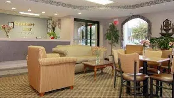 Baymont Inn and Suites Gallatin | Tennessee - Nashville-Davidson - Nashville (ve civarı) - Gallatin